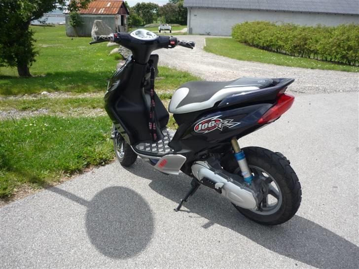 Yamaha jog r solgt billede 5