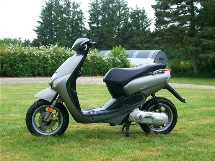 Yamaha neos totalskadet  billede 2