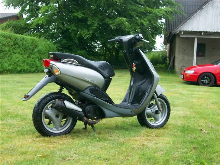 Yamaha neos totalskadet  billede 3