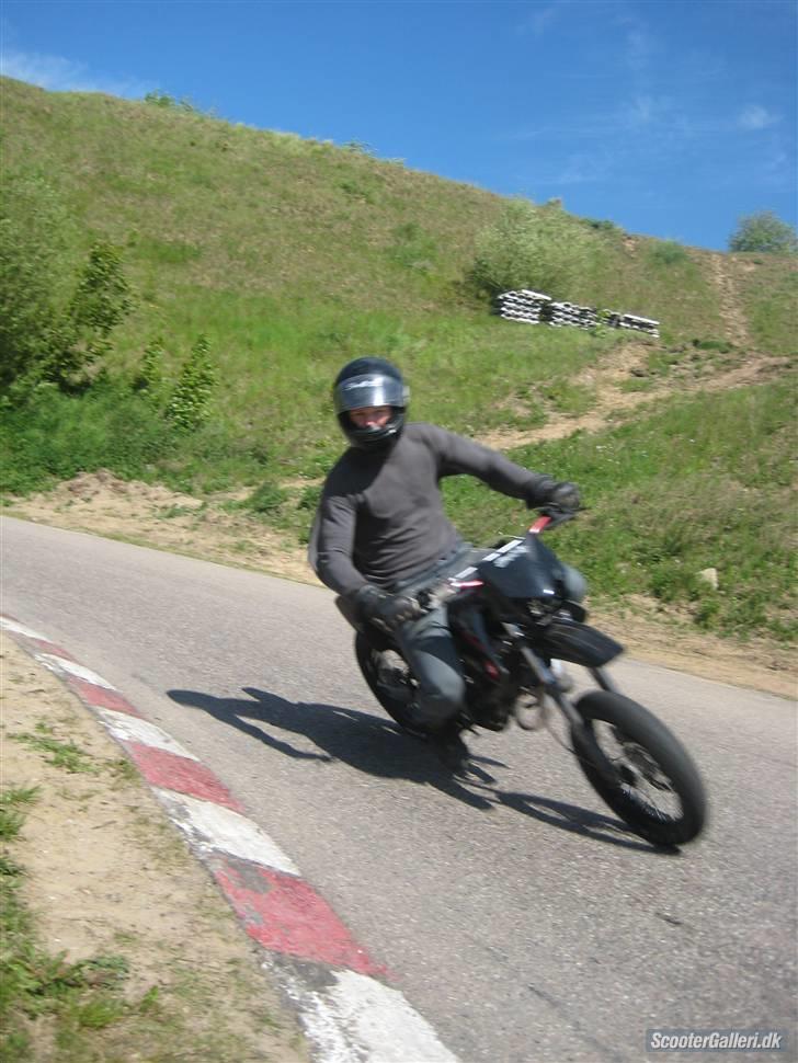 Derbi Senda SM Xtream solgt - ASW 2010 billede 16