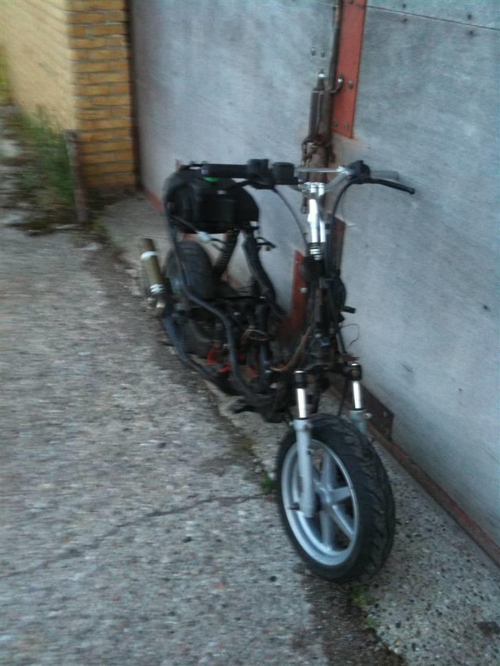 Yamaha jog r solgt billede 11