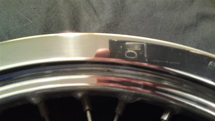 Derbi Senda SM Xtreme -projekt - fælgene... ( de er ikk slebet færdig, det var bare lige en prøve på hvordan de ca. ville komme til at se ud ) billede 14