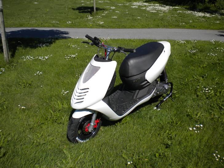 Aprilia Sonic Pro Race BYTTET billede 2