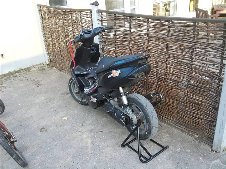 Yamaha Jog R Evo2 LC billede 4