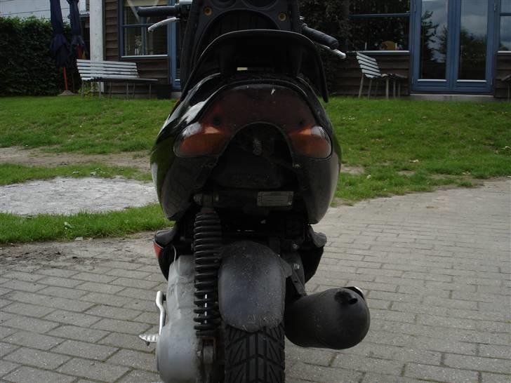 Aprilia sonic [SOLGT for 5500kr] - mangler lige jernpladen (: billede 9