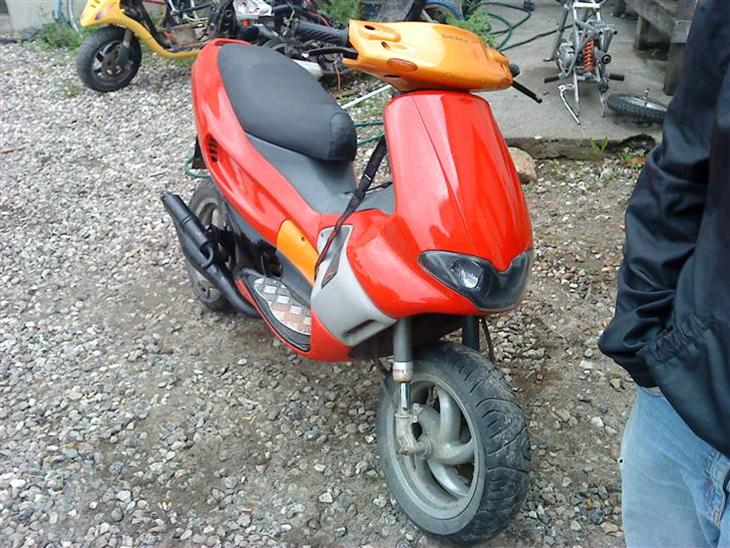 {{currentPhoto.altText}} billede {{currentPhoto.number}}