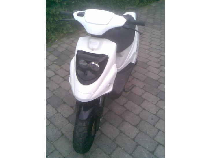 {{currentPhoto.altText}} billede {{currentPhoto.number}}