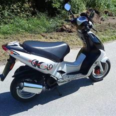 Kymco super 9 solgt