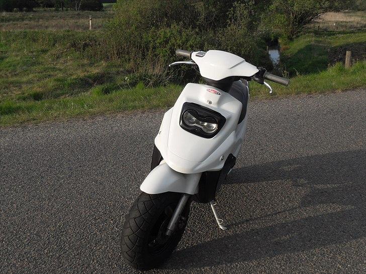 PGO Hot 50  billede 2