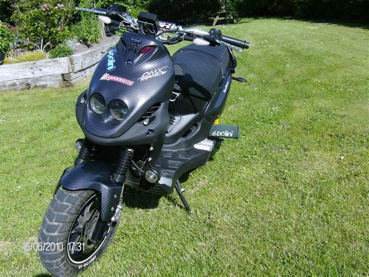 PGO PMX NAKED CARBON SOLGT billede 9