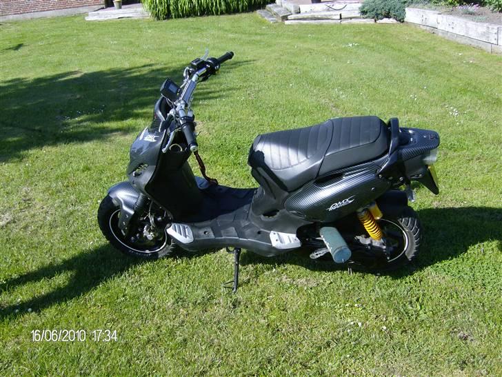 PGO PMX NAKED CARBON SOLGT billede 19