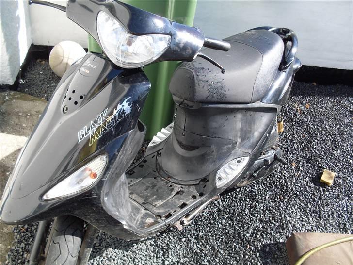 PGO black magic solgt - så småt gået igang med at rense motor og vaske skjoldene billede 9