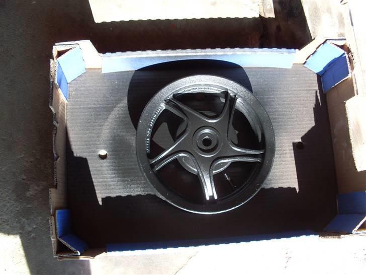 PGO black magic solgt - ved at male bagfæld da dækket skulle skiftes billede 10