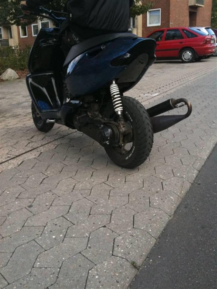 Aprilia Sonic ( AIRBRUSH ) BLÅLYN billede 1