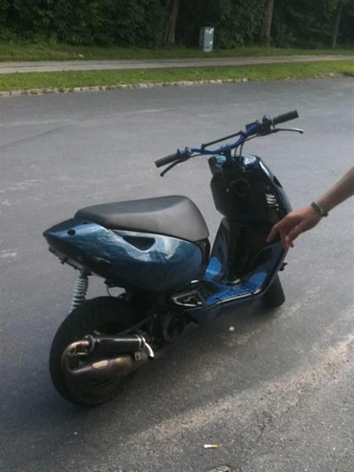 Aprilia Sonic ( AIRBRUSH ) BLÅLYN billede 4