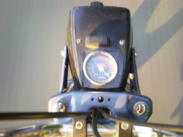 Puch Maxi P "Den Blå Baron" - Skal have et speedometer med flere tal på !!   :-)    billede 1