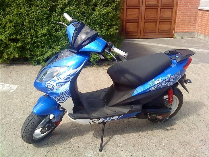 Giantco Spartan billede 1