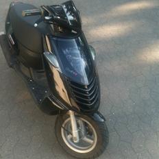 Aprilia Sonic (Solgt)