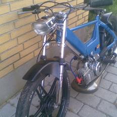 Puch Maxi byttet til aprilia sonic :D*