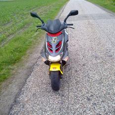 Aprilia sr 50 replica