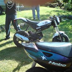Suzuki Street Magic 