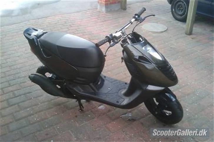 Aprilia Sonic Solgt!! SAVNER DIG! - lige blevet nylakeret :) billede 1