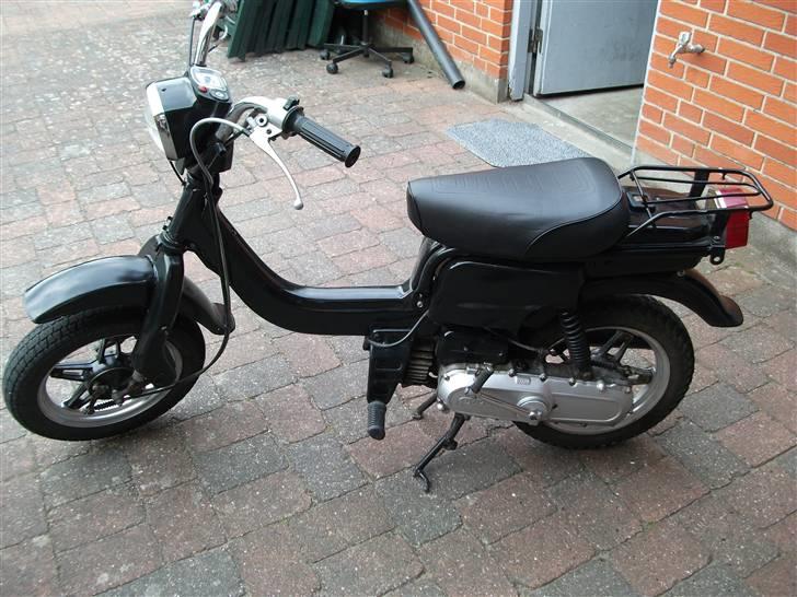 Suzuki FZ50 (SOLGT) billede 1