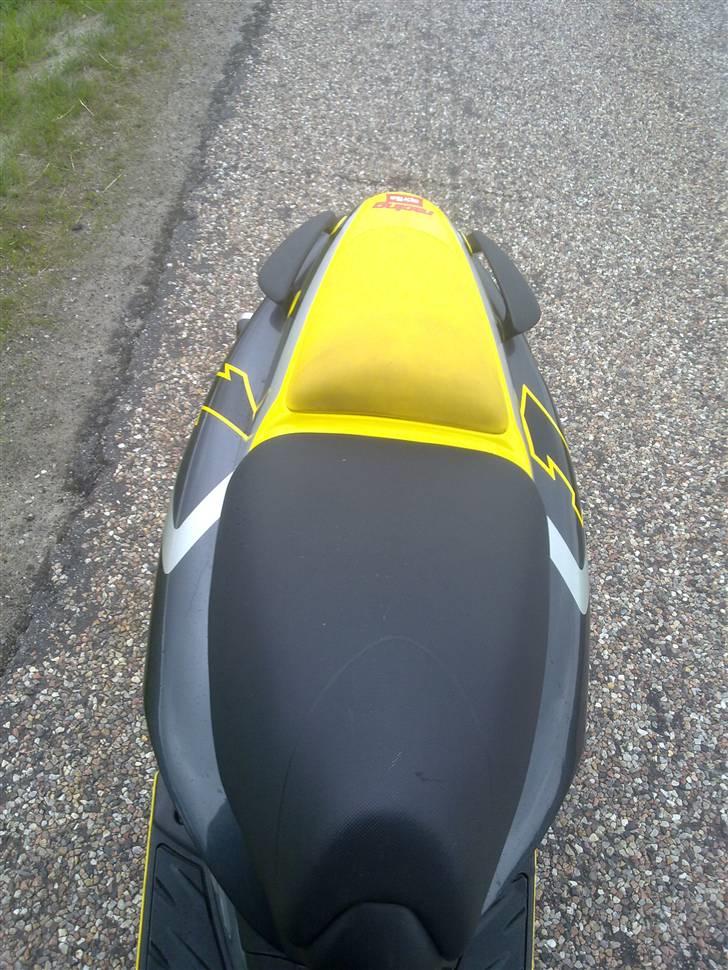 Aprilia sr 50 replica billede 5