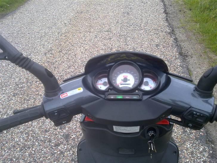 Aprilia sr 50 replica billede 6
