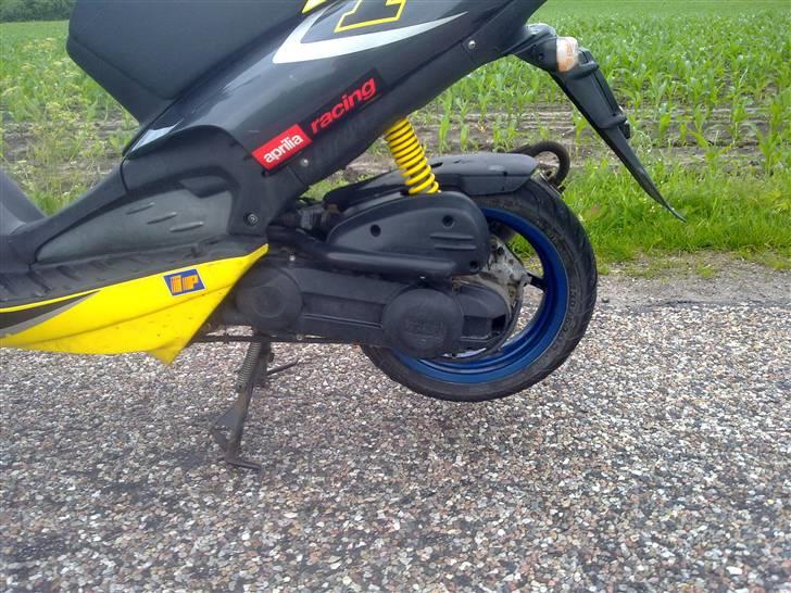 Aprilia sr 50 replica billede 8