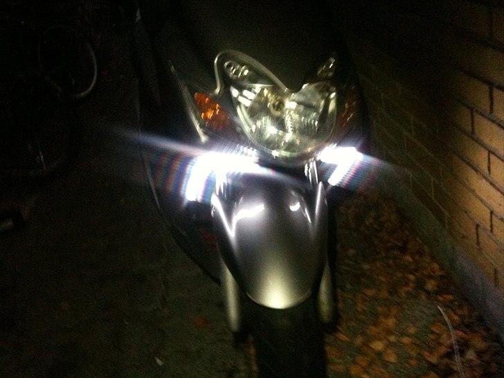 Yamaha jogR R-setup SOLGT - led strips audi style:D billede 17