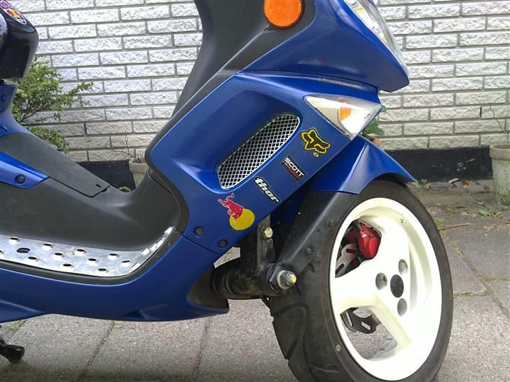 Peugeot Speedfight  2 RC RedBull billede 8