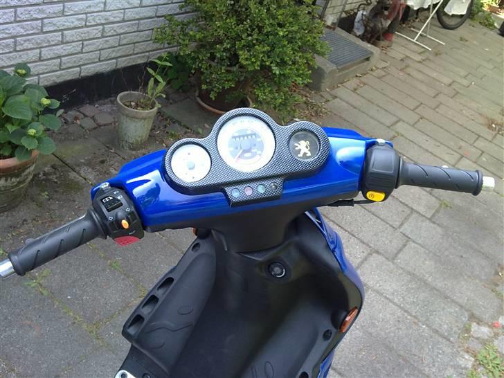 Peugeot Speedfight  2 RC RedBull billede 9