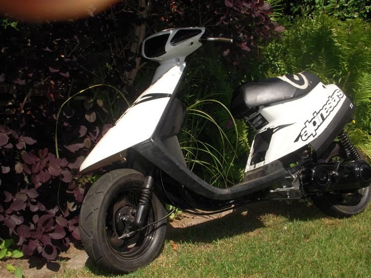 Yamaha Jog AC - SOLGT! - beskidt på billederne :(  billede 8