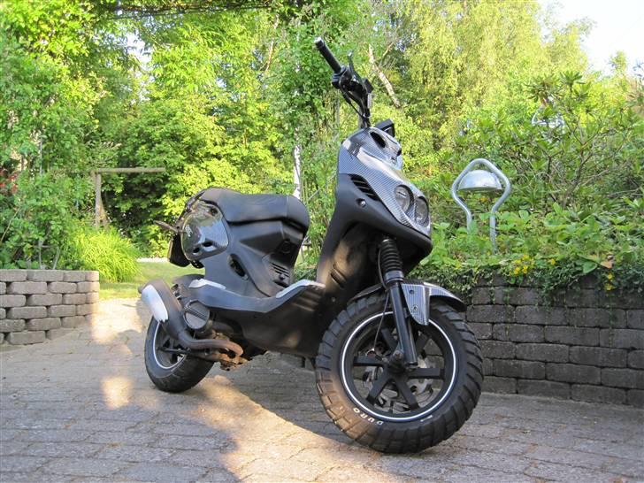 PGO Pmx Naked Carbon 08' billede 4