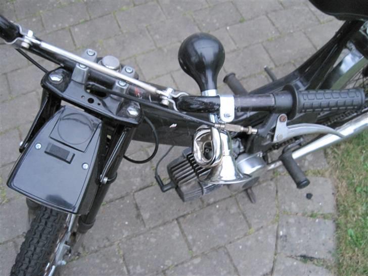 Puch maxi k (solgt) - ny lygte, nyt båthorn og nye styrholdere billede 10