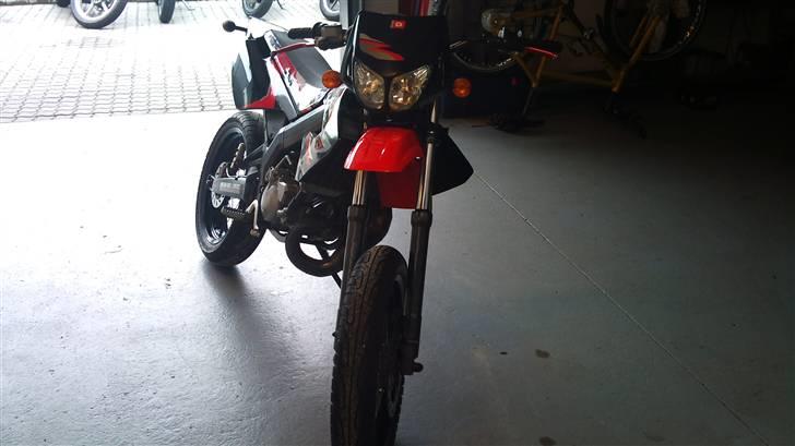 Derbi Senda ** SOLGT ** - NYE FRA D. 6.7.2010! billede 1