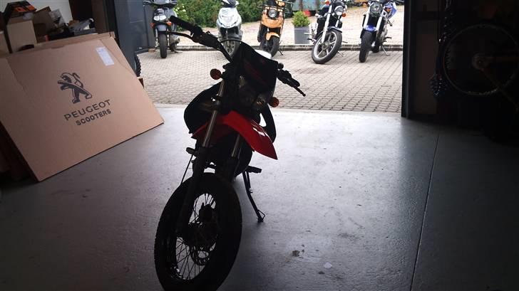 Derbi Senda ** SOLGT ** - NYE FRA D. 6.7.2010! billede 3