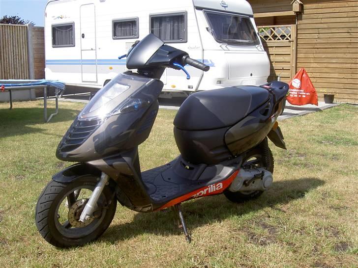 Aprilia sonic SOLGT billede 3