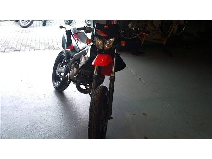 {{currentPhoto.altText}} billede {{currentPhoto.number}}