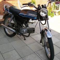 Suzuki DM50
