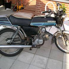 Suzuki DM50