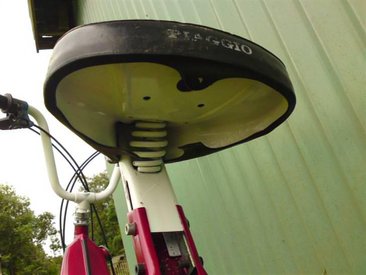 Piaggio vespa ciao solgt - DET ER EN AF DE FEDESTE DETALJER!! lakeret under sedet. billede 5