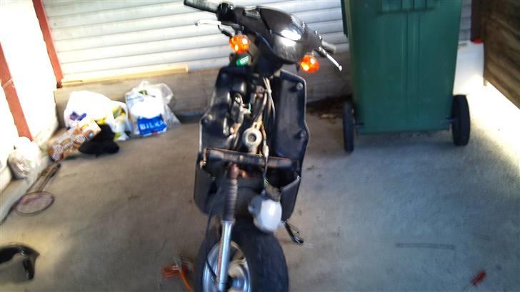 PGO HOT50 "BYTTET VÆK" SAVNET - før jeg fik sat de nye sølvmetalic farvet front skjold på :) billede 3