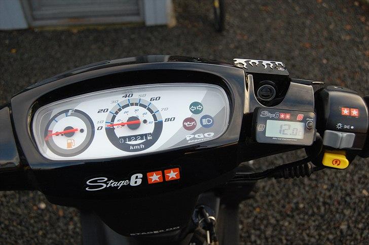 PGO Hot 50 SP AC - Speedometeret og Stage6 temperaturmåler billede 13