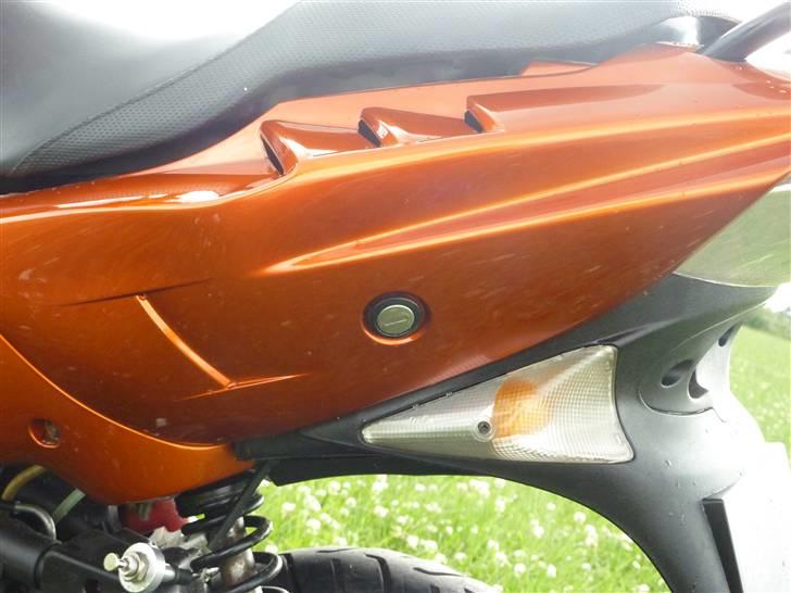 Peugeot Speedfight 2 Alu Tyren. billede 6