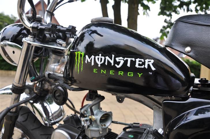 Skyteam monkey SOLGT billede 5