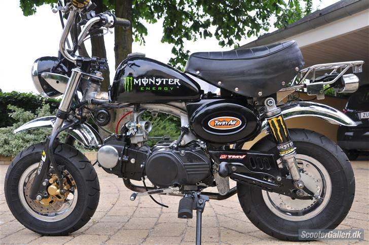 Skyteam monkey SOLGT billede 7