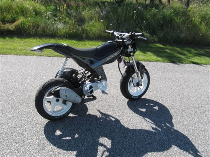 Suzuki Street Magic > Solgt < billede 4