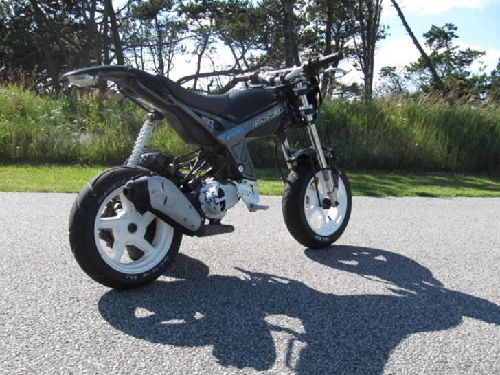 Suzuki Street Magic > Solgt < billede 5